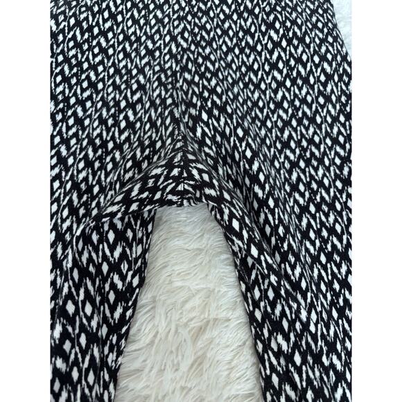 Lysse women's sz. M blk & white design bottom zipper pants. Pretty, comfortable - Picture 14 of 16